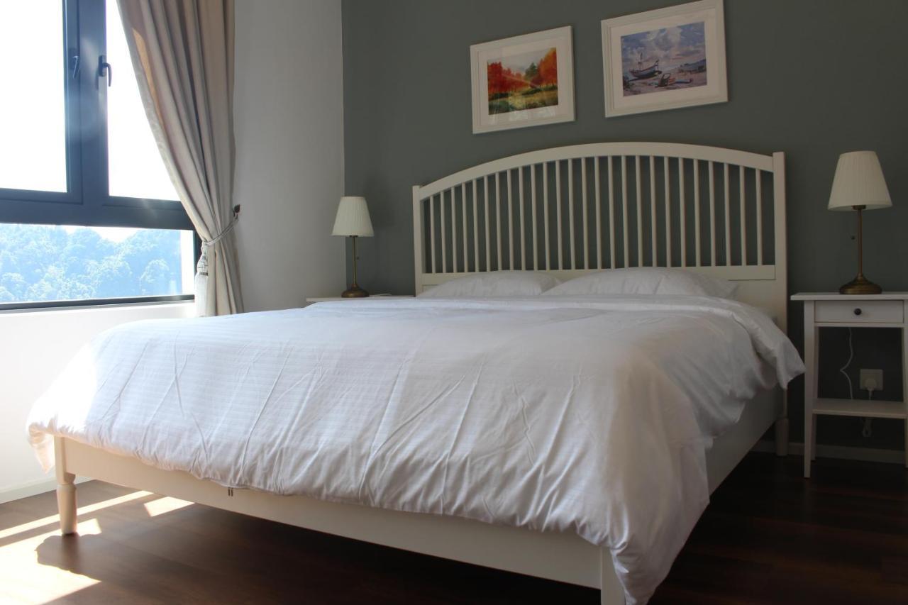 Apartment Cozy With 270 Degree Mountain And Theme Park Views *