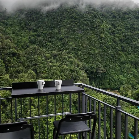Cozy Suite With 270 Degree Mountain And Theme Park Views Ipoh Exterior photo